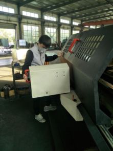 機(jī)械學(xué)院派專任教師下廠指導(dǎo)實習(xí)學(xué)生